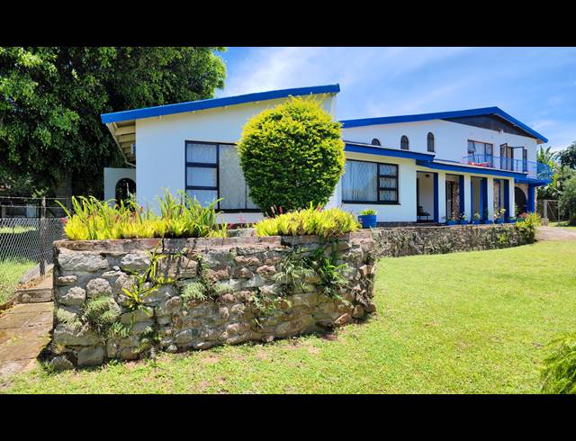 5 BEDROOM HOUSE FOR SALE IN UVONGO